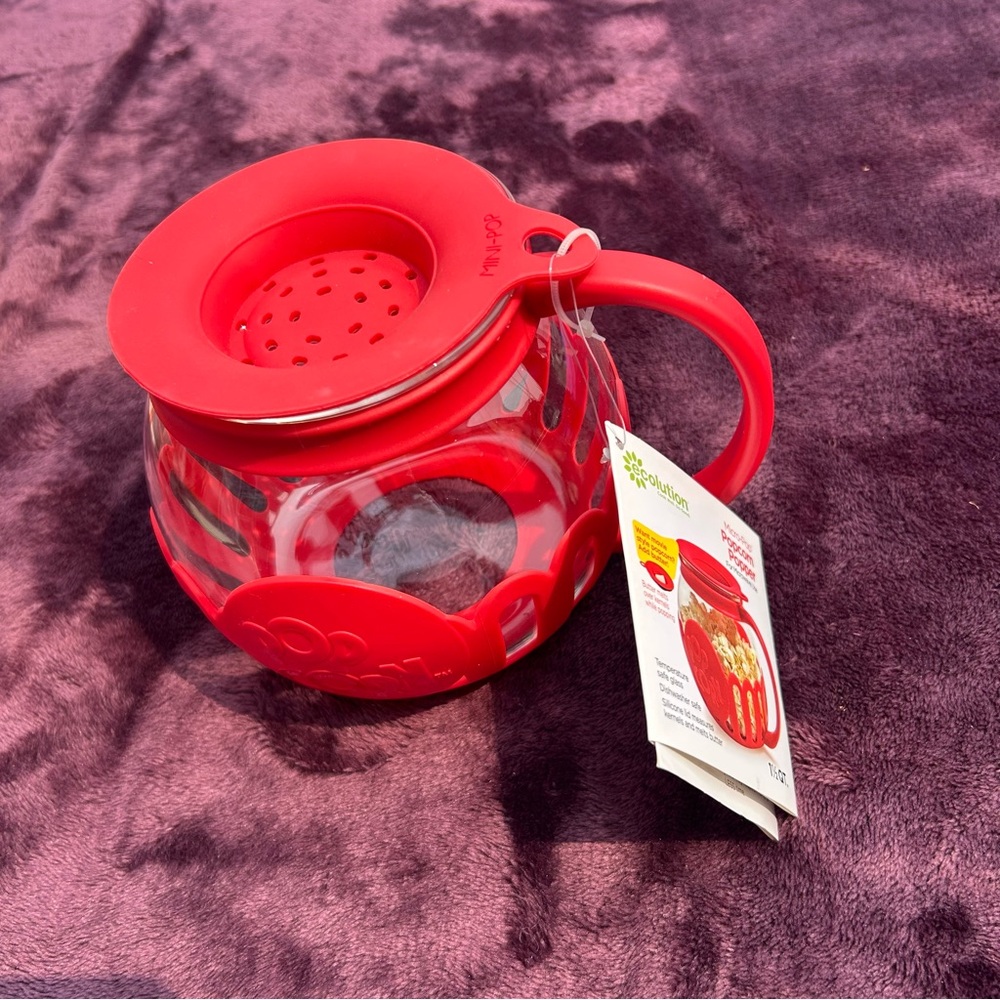 Red Globe-Shaped Kitchen popcorn popper